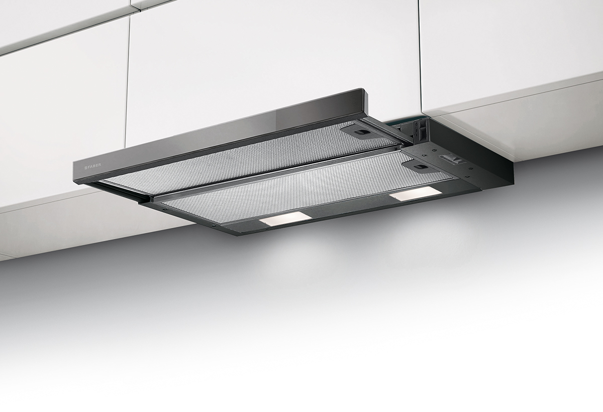 Απεικονίζεται ο απορροφητήρας εγκατεστημένος.